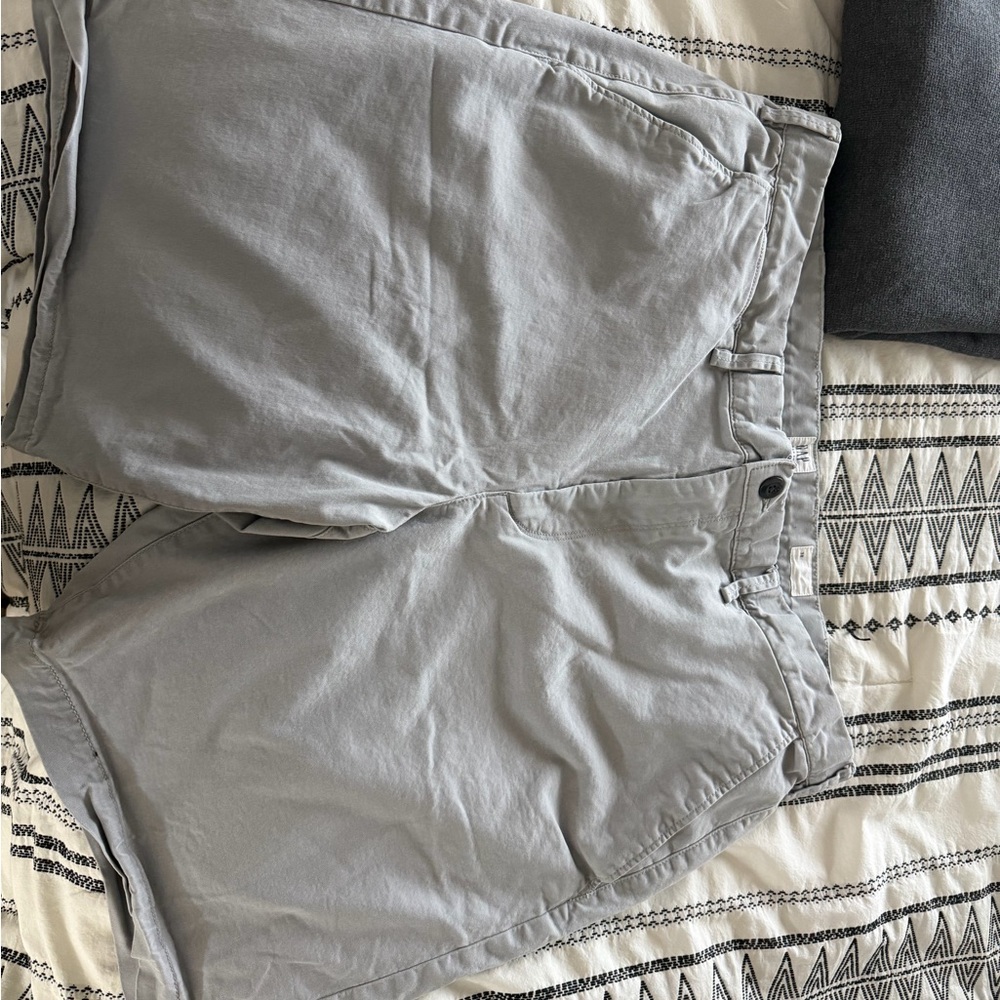 GAP Light Gray Relaxed Shorts